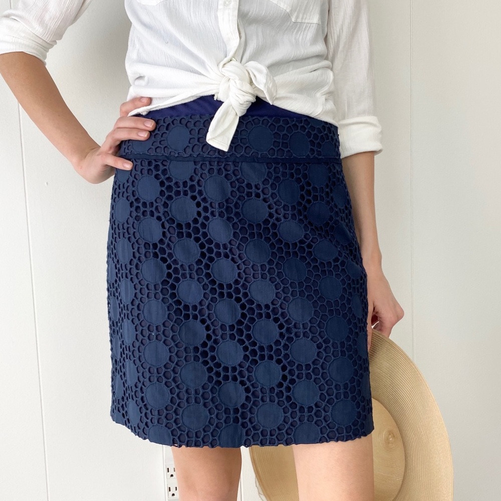 Vineyard Vines Navy Ellie Eyelet Mini Skirt Sz. 4 (fits like Size 2)